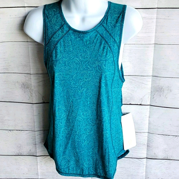 lululemon athletica Tops - 🎉HP🎉Lululemon Sculpt Tank Size 2